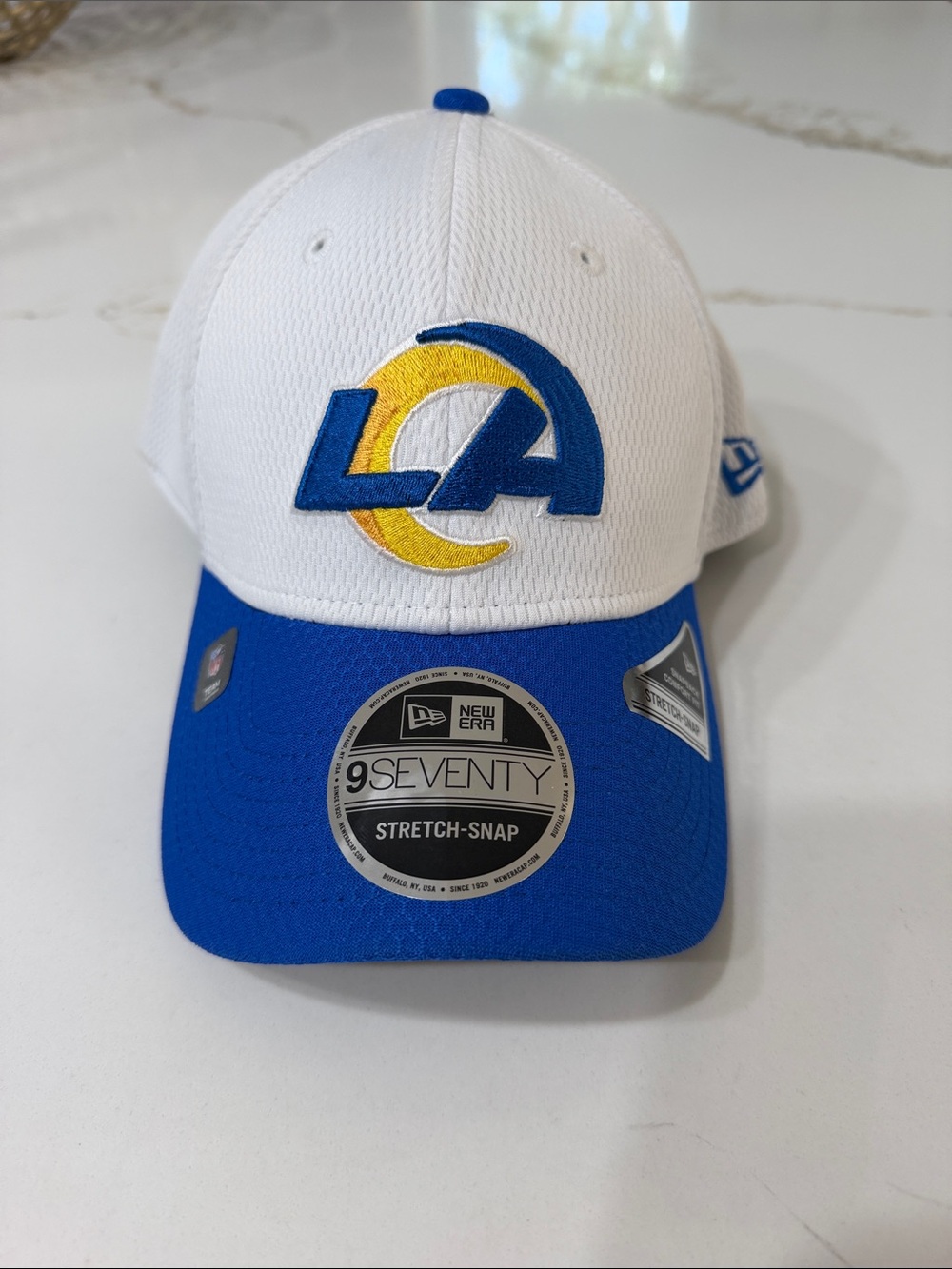 NWT New Era White and Royal Blue LA Rams 9SEVENTY Stretch-Snap Cap | OS